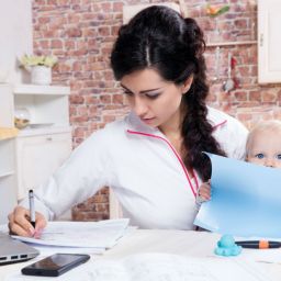 Leaders Can Learn a Lot from Working Moms